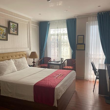 New Amely Hotel Hanoi Buitenkant foto