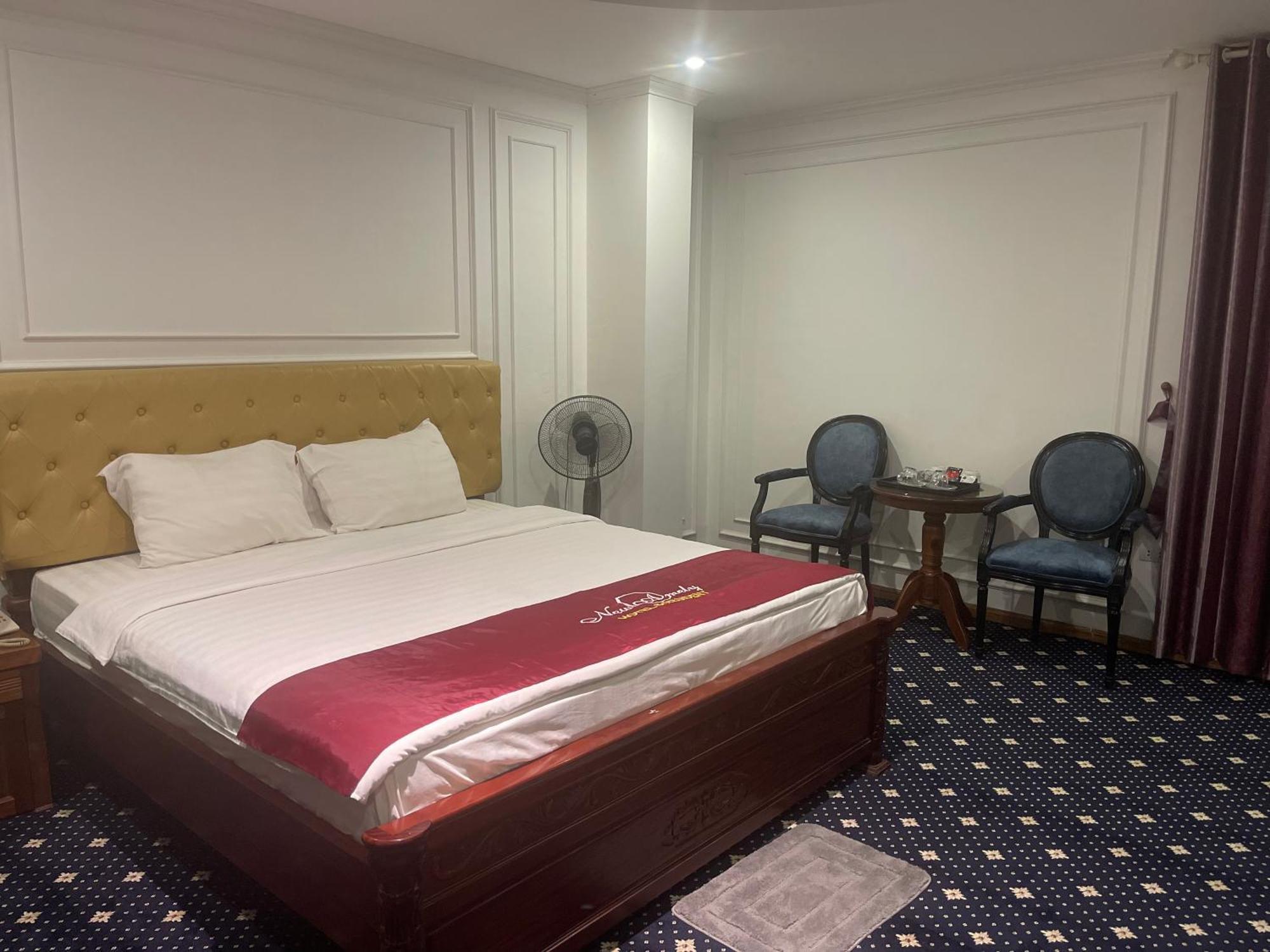 New Amely Hotel Hanoi Buitenkant foto