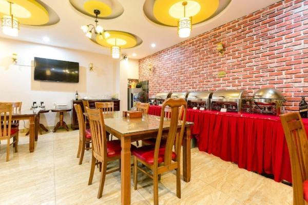 New Amely Hotel Hanoi Buitenkant foto