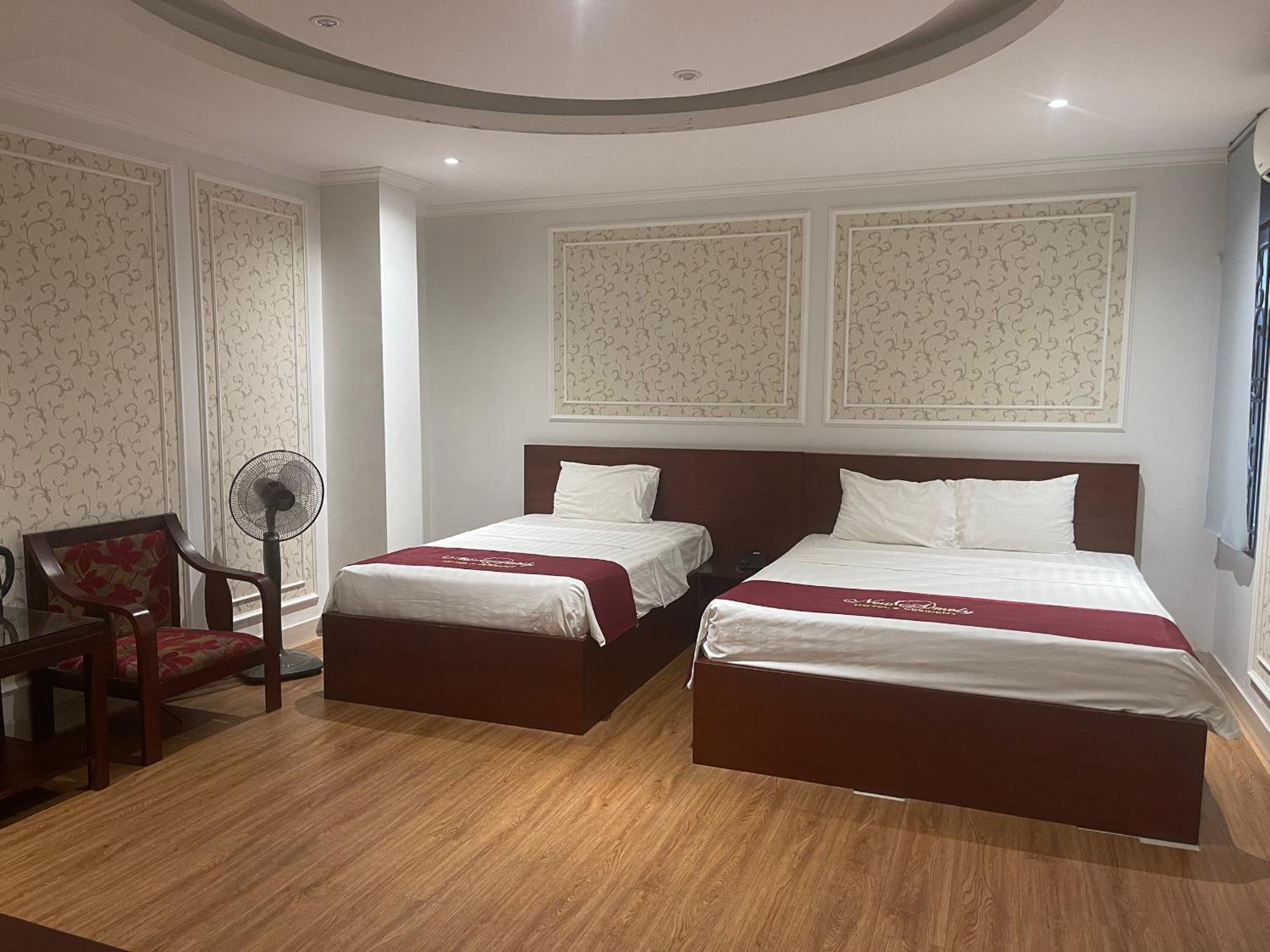 New Amely Hotel Hanoi Buitenkant foto
